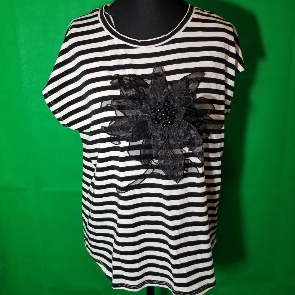 More Love & Lace White/Black Striped Blouse Large Flower Size Medium Paris NWT
